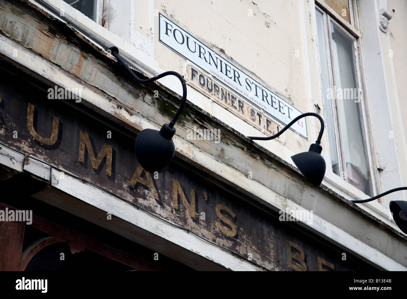 Straßenschild in der Fournier Street Spitalfields London Stockfoto