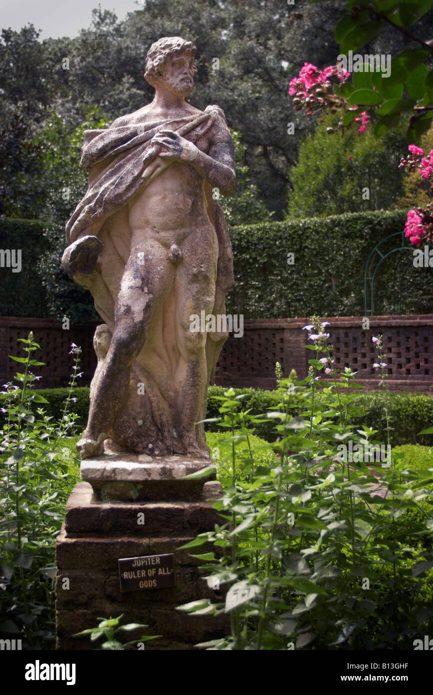 Die Statue des Jupiter in der versunkene Garten des elisabethanischen Gärten Manteo North Carolina Stockfoto
