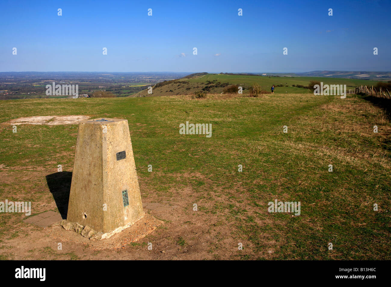 OS Triglyzerid Punkt auf Ditchling Beacon South Downs Sussex England Großbritannien UK Stockfoto