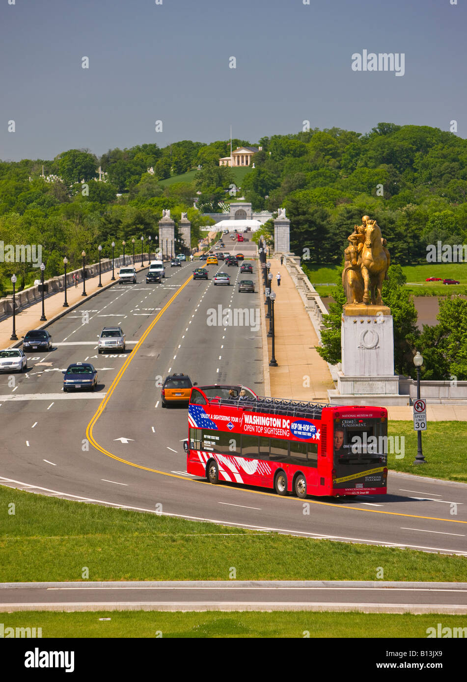 WASHINGTON DC USA The Memorial Bridge überquert den Potomac River Stockfoto