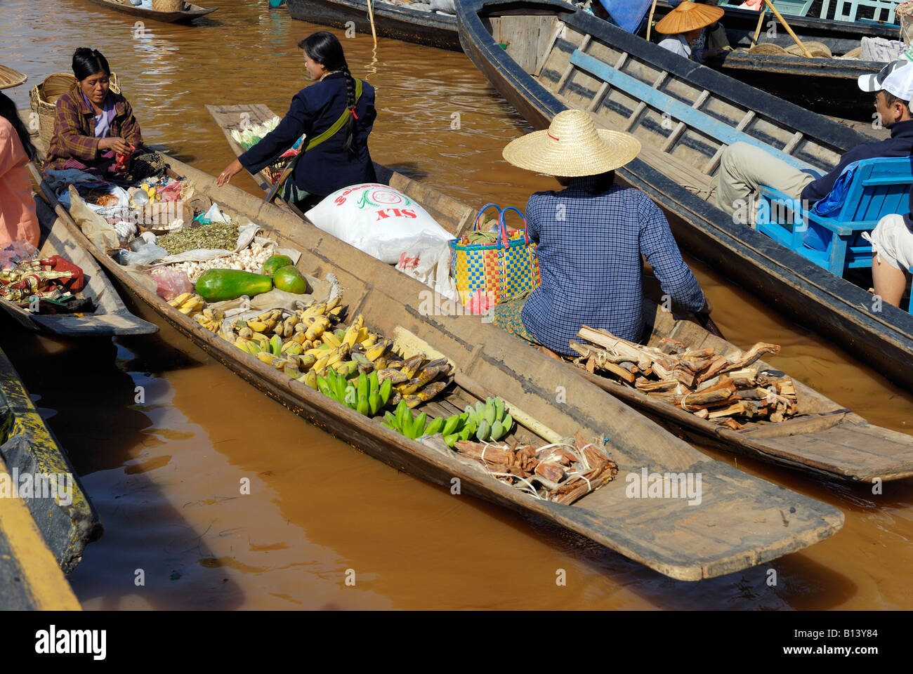 schwimmenden Markt, Inle-See, Ywama, MYANMAR BURMA BIRMA, Asien Stockfoto