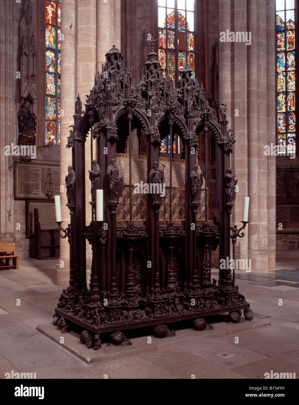 Nürnberg, Sebalduskirche, Adam Kraft, Sebaldusgrab, Totale Stockfoto