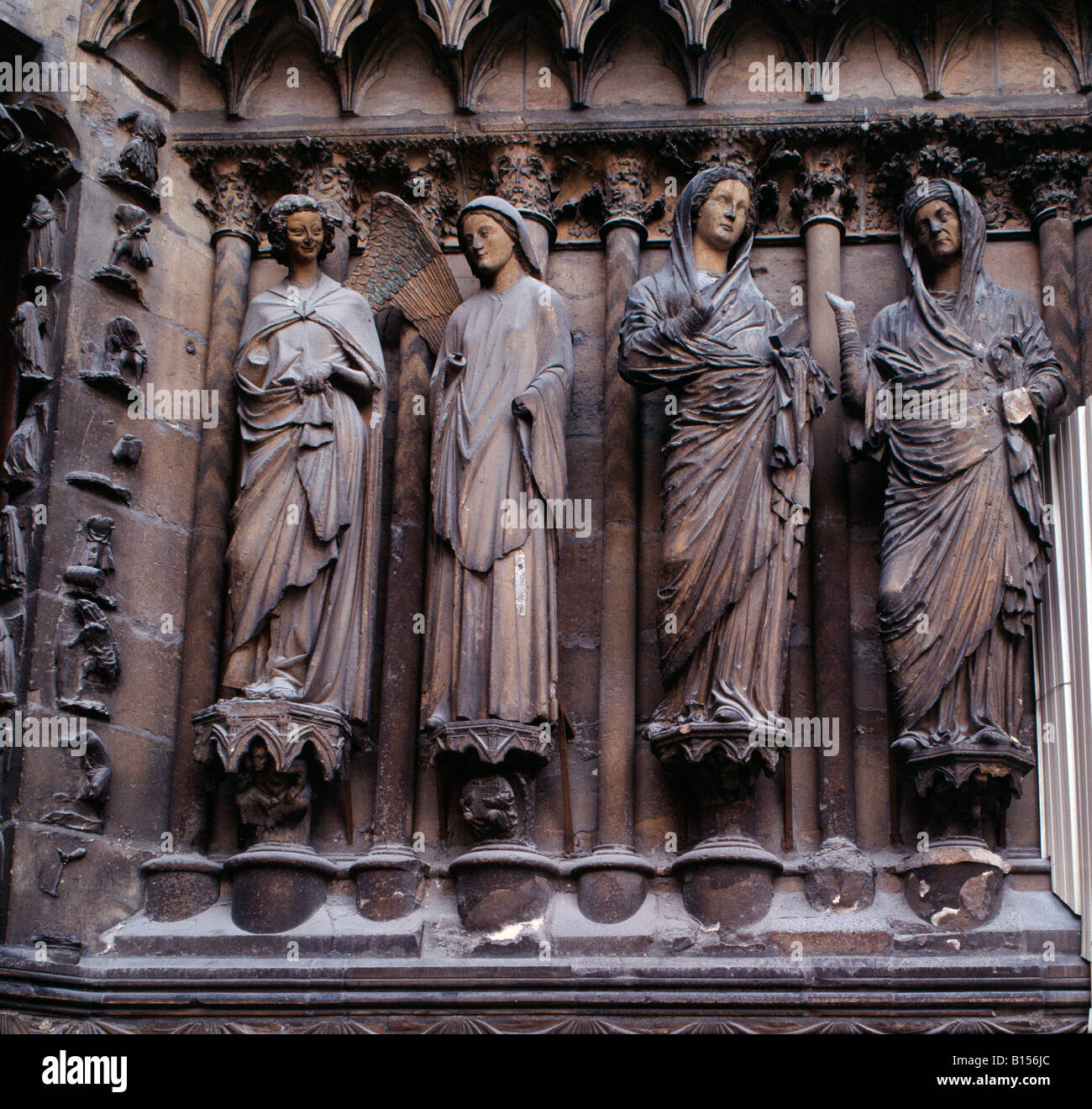 Reims, Kathedrale, Kathedrale, Fassade, Fassade, Tor d Axt Figuren de Droite, Skulpturen Stockfoto
