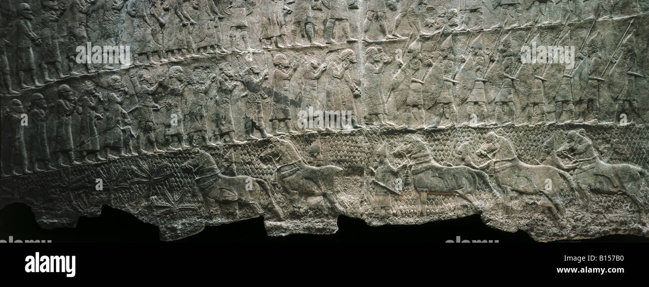 Bildende Kunst, antike, Assyrer, Kampagne gegen die Elamitischen Ort Hamanu, 647/646 v. Chr., caputured Elamiter, Ninive, Palast des Königs Assurbanipal (regierte 668-626 v. Chr.), British Museum, London, Artist's Urheberrecht nicht gelöscht werden Stockfoto