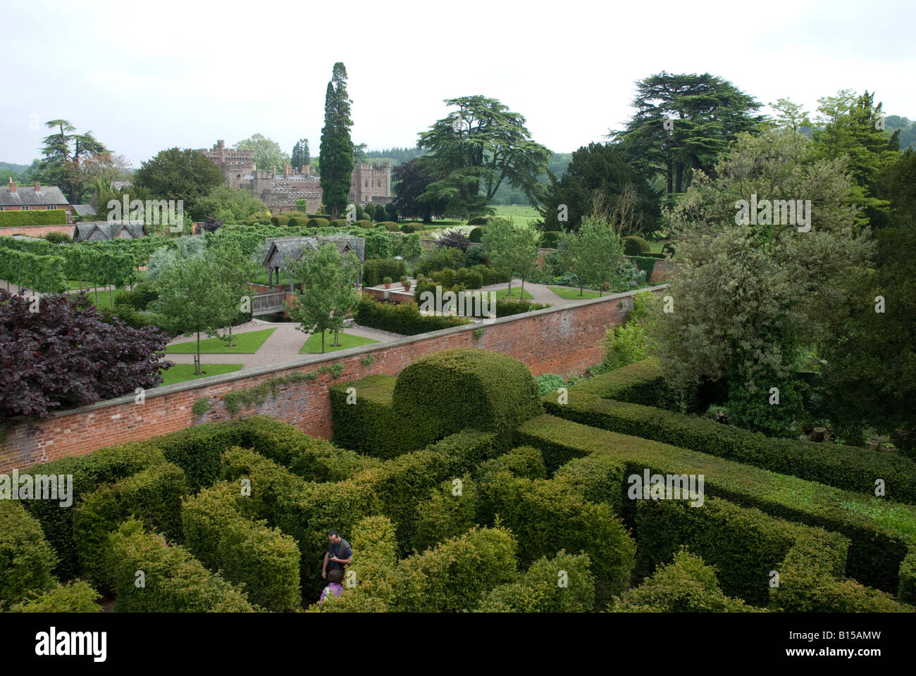 Labyrinth, Garten und Schloss in Hampton Court, Herefordshire Stockfoto