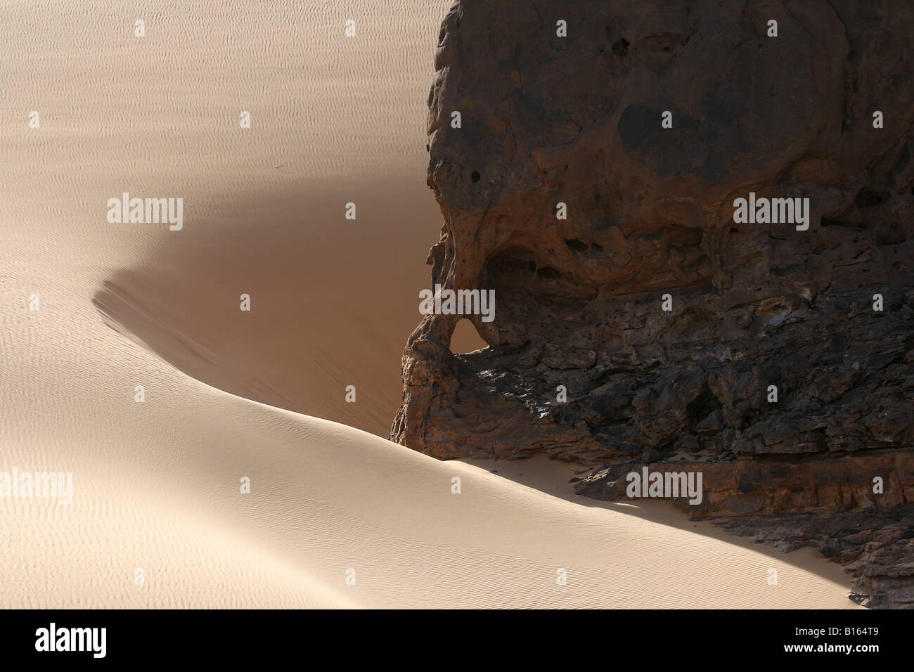 Äolische Erosion Tahaggart Tassili Ahaggar Sahara Wüste Algerien Stockfoto