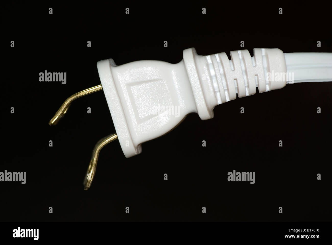 Gebogenen Krallen auf AC-Stecker Stockfoto
