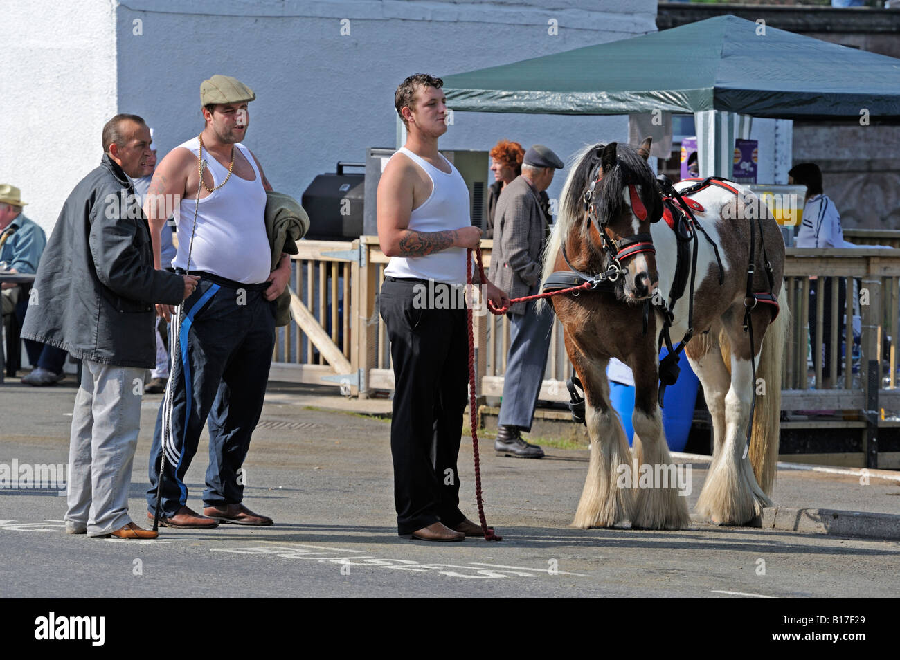 Gypsy Reisenden Pferdehändler in Appleby Horse Fair. Appleby in Westmorland, Cumbria, England, Vereinigtes Königreich, Europa. Stockfoto