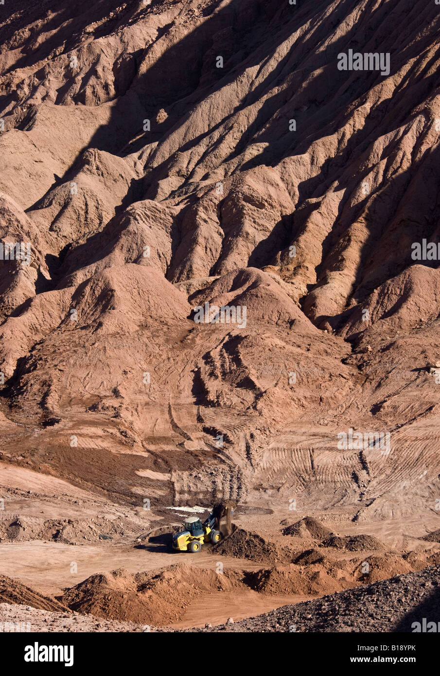 Bagger arbeiten in der Atacama-Wüste im Norden Chiles Stockfoto