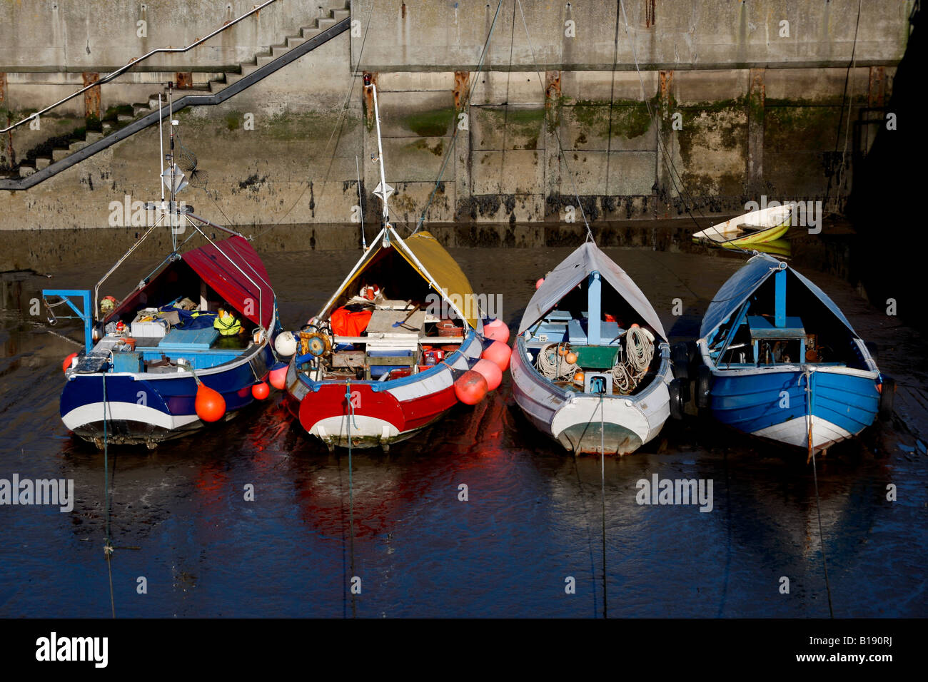 Boote vertäut, andocken, Tölt, Northumberland, England Stockfoto