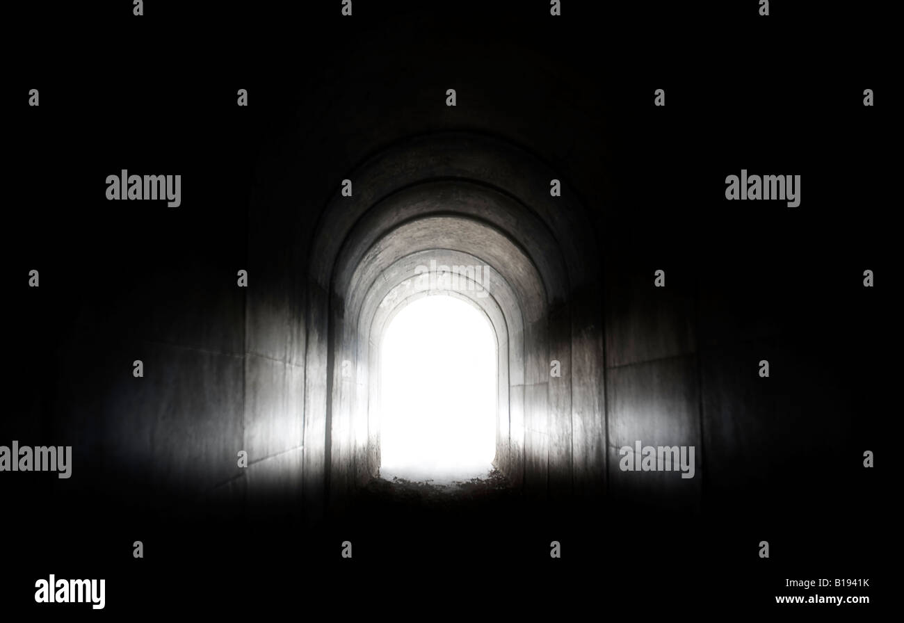 Licht am Ende des Tunnels Stockfoto Licht am Ende des Tunnels Stockfoto