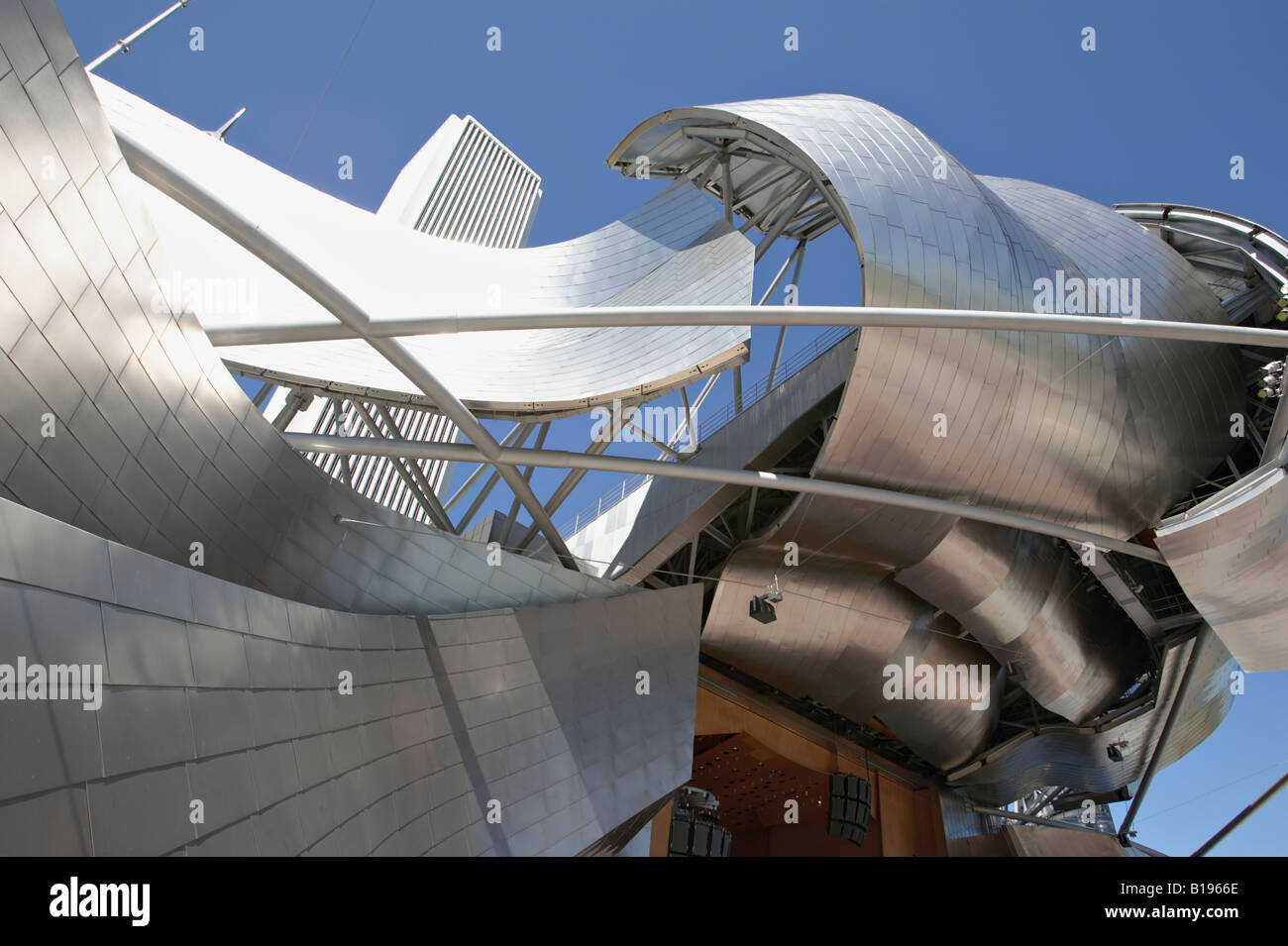 ILLINOIS-Chicago Pritzker Pavilion moderner Architektur Architekt Frank Gehry gebogenen Stahlplatten Millennium Park Stockfoto