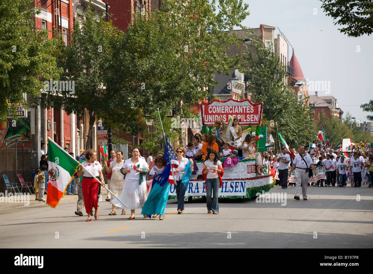 ILLINOIS Chicago dekoriert Schwimmer in mexikanischen Independence Day Parade am 18th Street in Pilsen Nachbarschaft Stockfoto