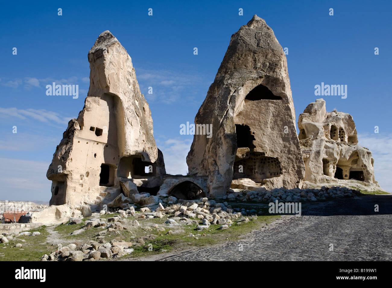 Alten Höhlenwohnungen in der Nähe von Göreme Kappadokien Türkei Stockfoto