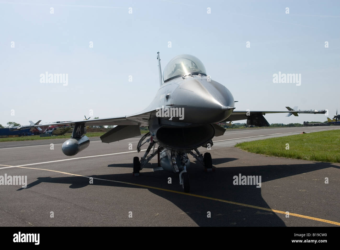 Dänische Luftwaffe F16 Kämpfer bei Biggin Hill Airshow in Kent UK Stockfoto