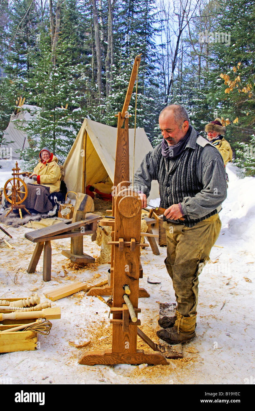Mann Handarbeit Holz Holzbearbeitung Mit Handwerkzeugen Frau