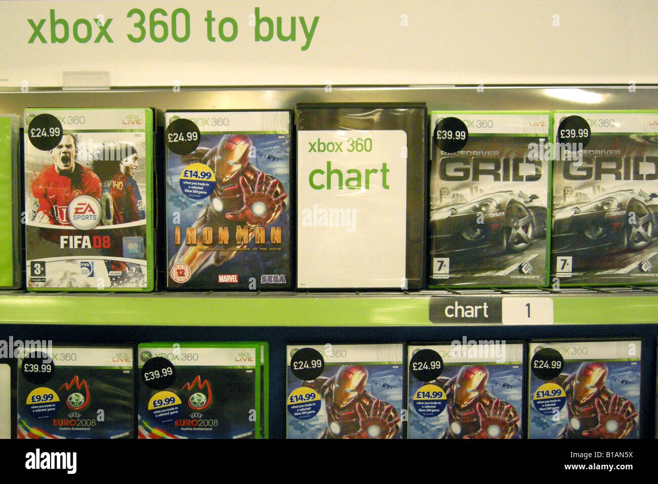 Speichern Sie verschiedene verpackt Xbox 360-Spiele in einem  Blockbuster-Einzelhandel zu verkaufen Stockfotografie - Alamy