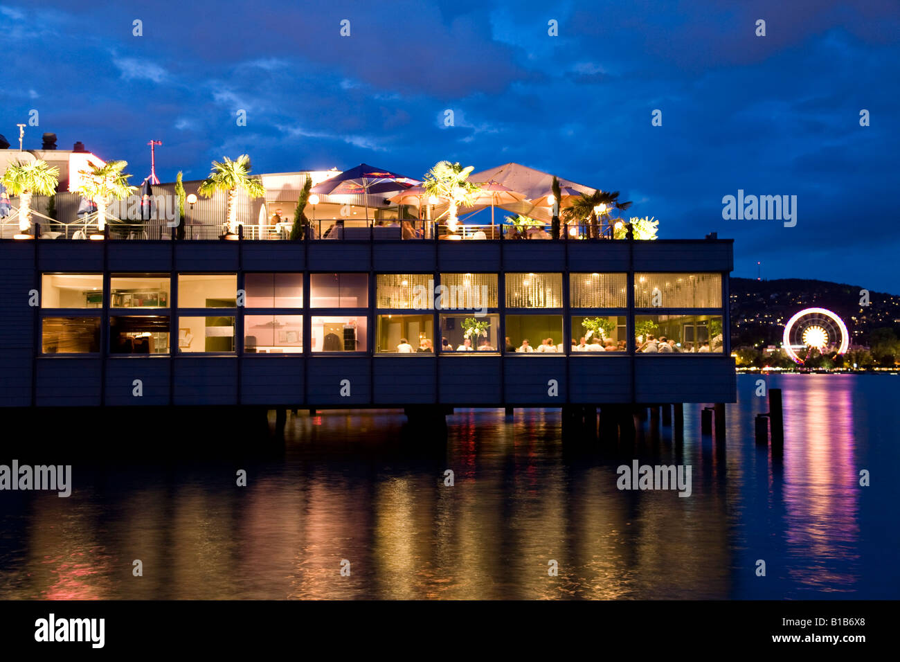 Acqua bar restaurant Fotos und Bildmaterial in hoher Auflösung Alamy