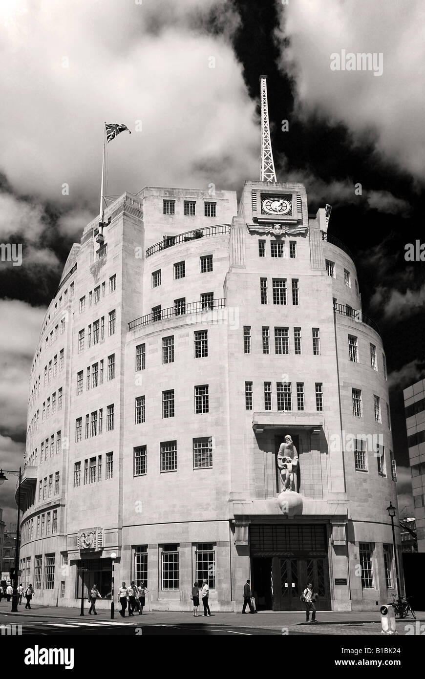 BBC-HQ, Broadcasting House Portland Place London, in schwarz & weiß (Farbe-Version verfügbar) Stockfoto