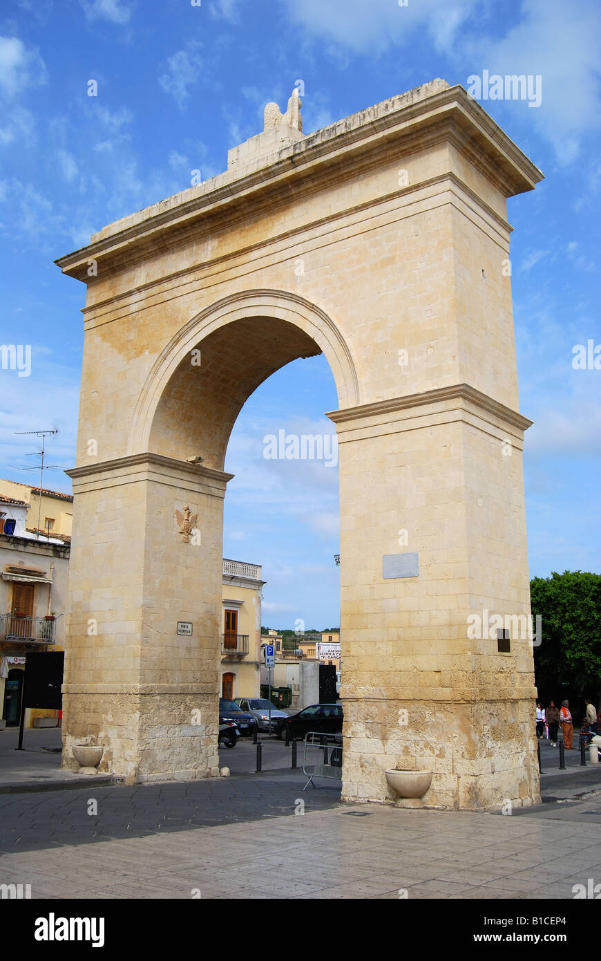 Eingang Tor, Noto, Syrakus Provinz, Sizilien, Italien Stockfoto
