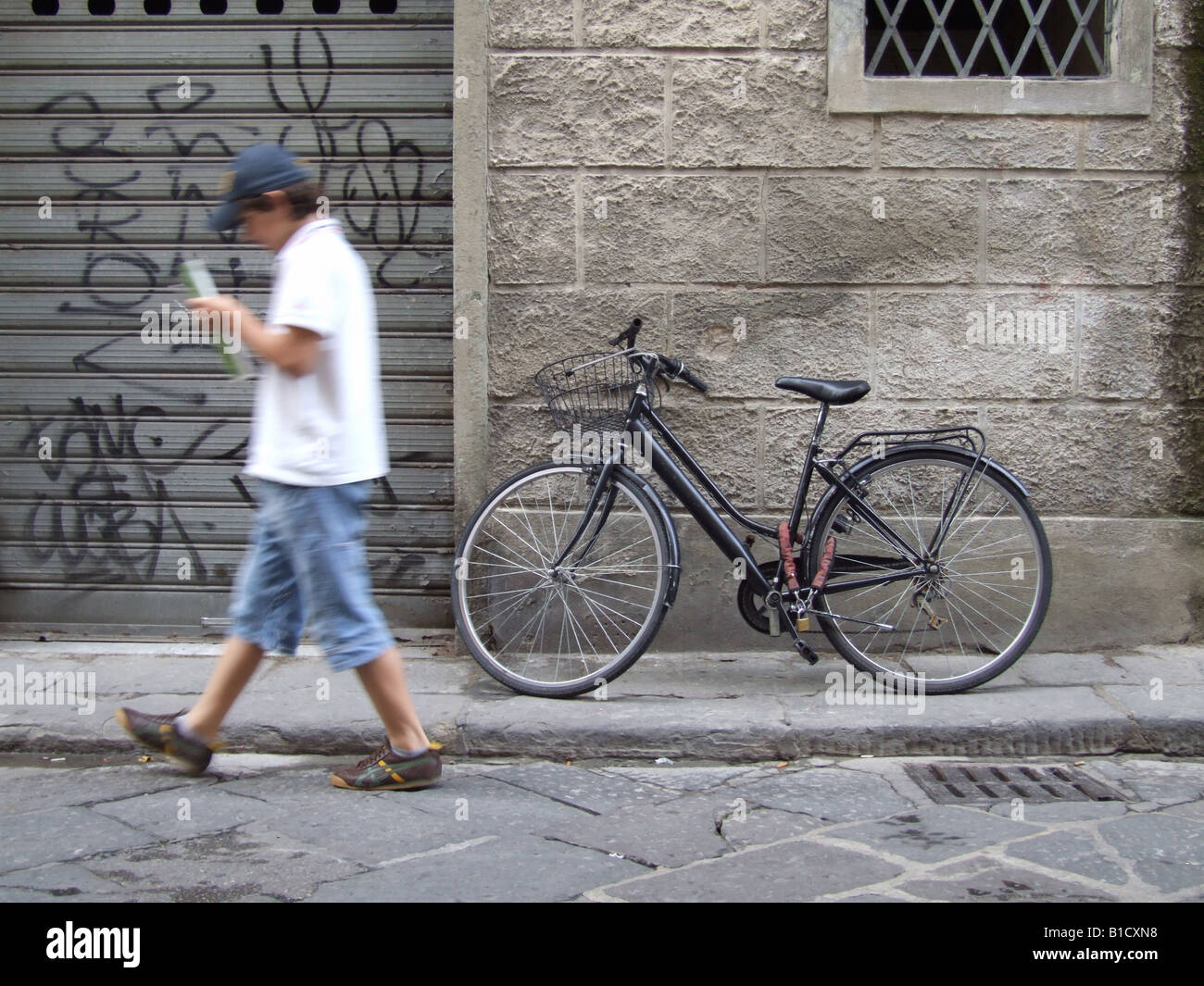 Fahrrad auf der Straße in Florenz, Italien Stockfoto