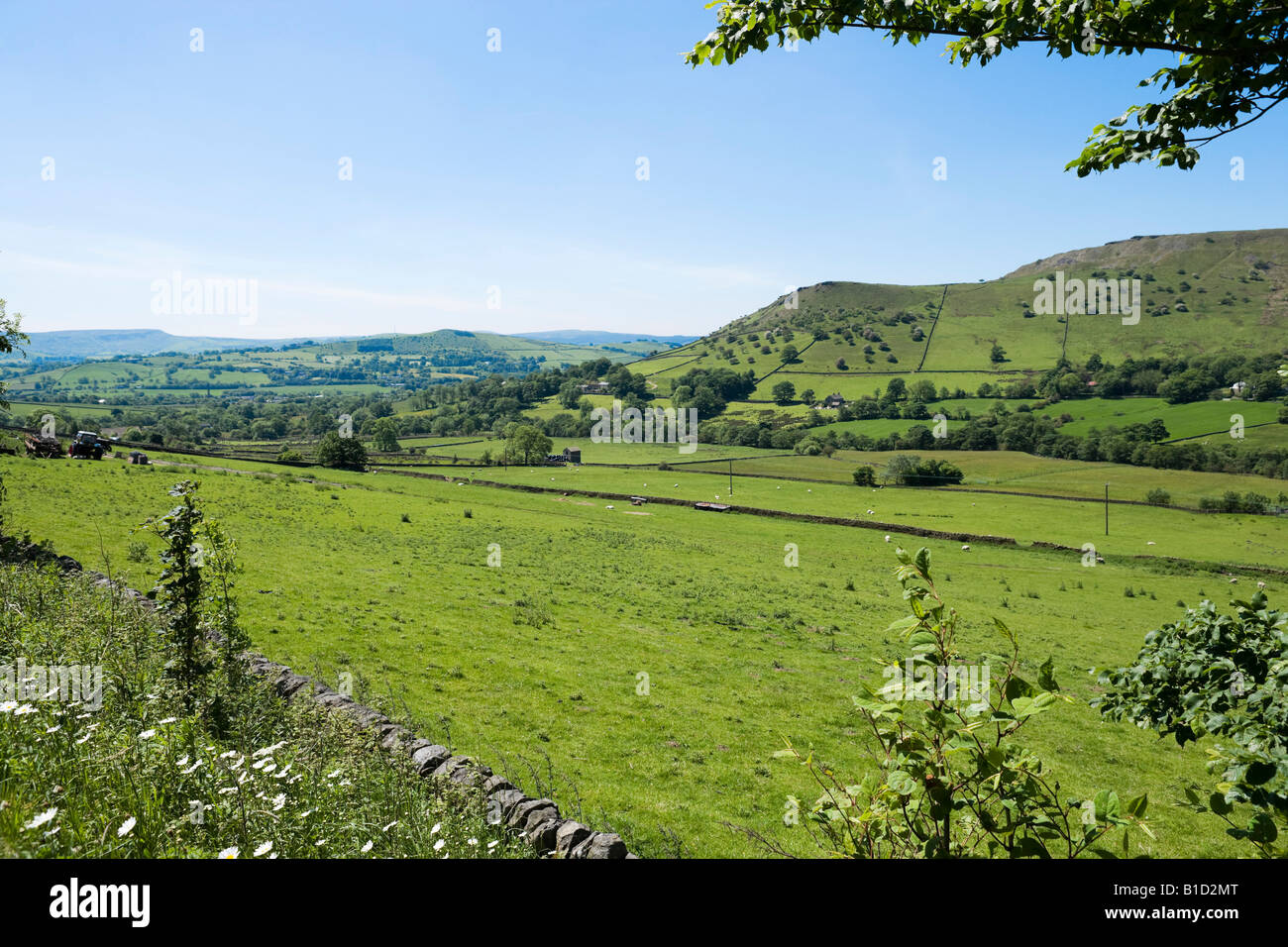 Landschaft in High Peak in der Nähe von Hayfield zwischen Glossop und Buxton, Peak District, Derbyshire, England, Vereinigtes Königreich Stockfoto