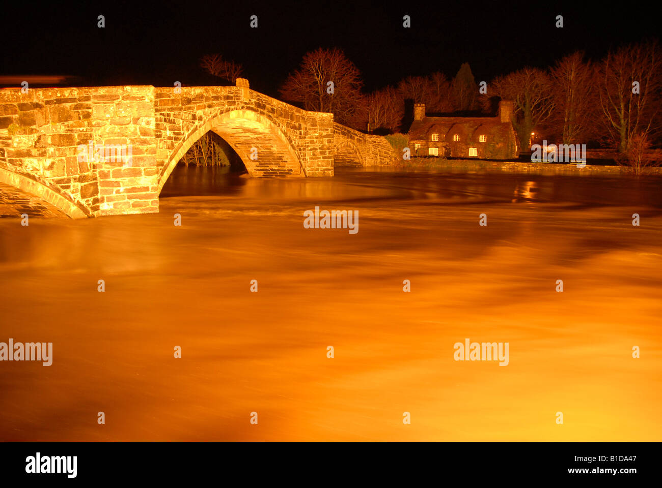 Ty Hwnt ich R Bont und Brücke Fluss Conwy Romanum Stockfoto