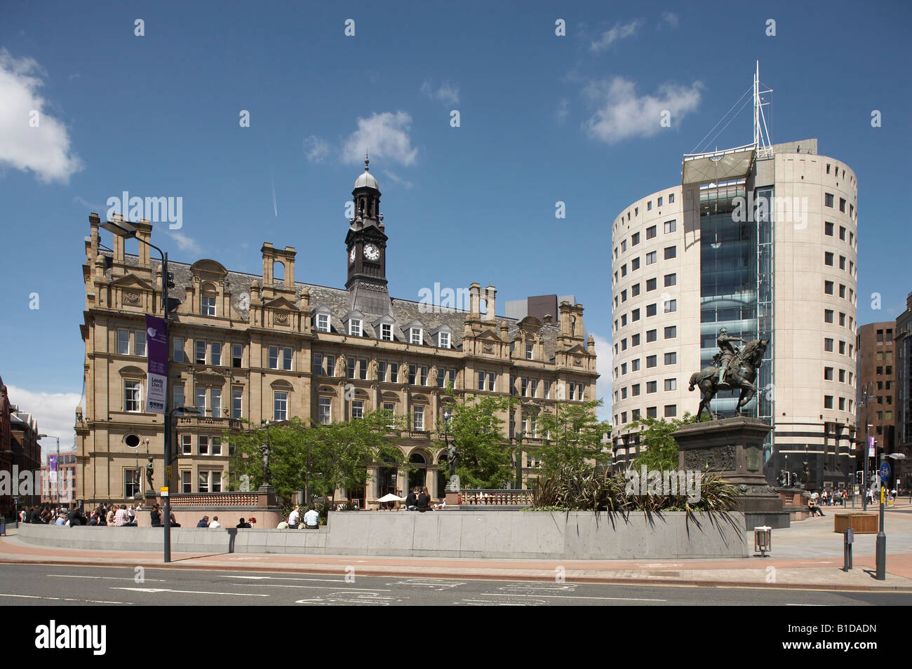 Alte Post und No 1 City Square in Leeds Großbritannien Stockfoto