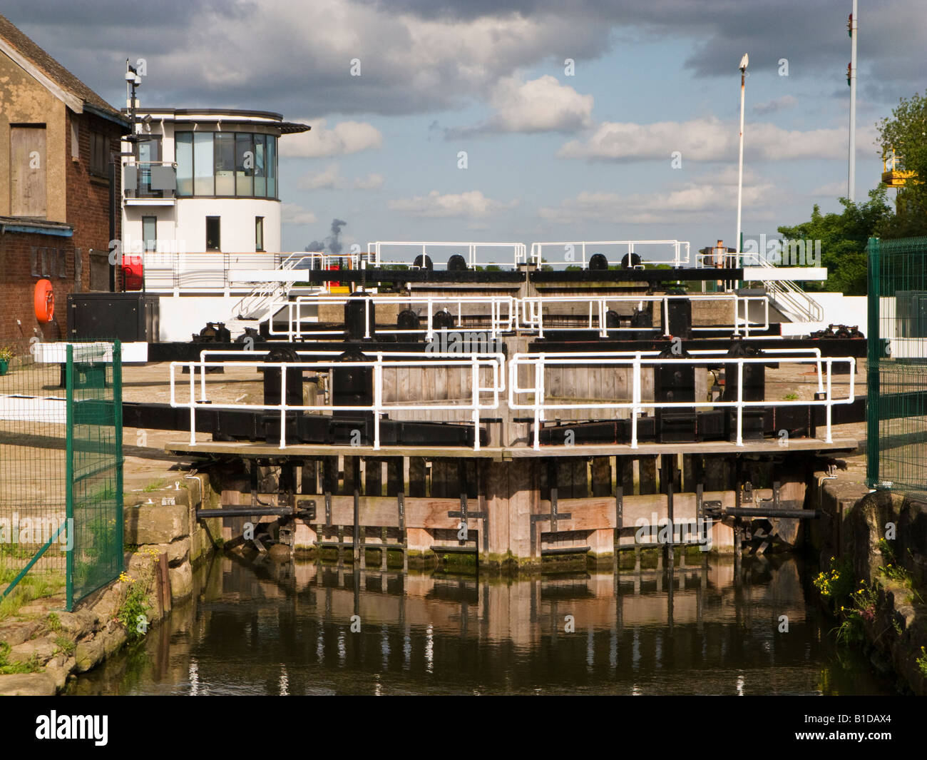 Mehrere Kanal-Schleusen auf der Stainforth und Keadby Kanal bei Keadby Lock, Keadby North Lincolnshire UK Stockfoto