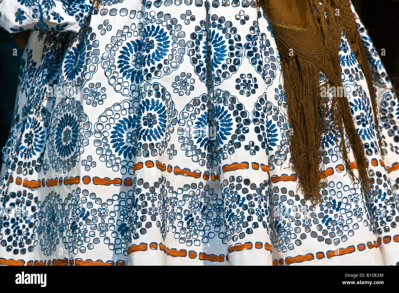 Kroatische Frauen Tracht von Bizovac Stockfoto