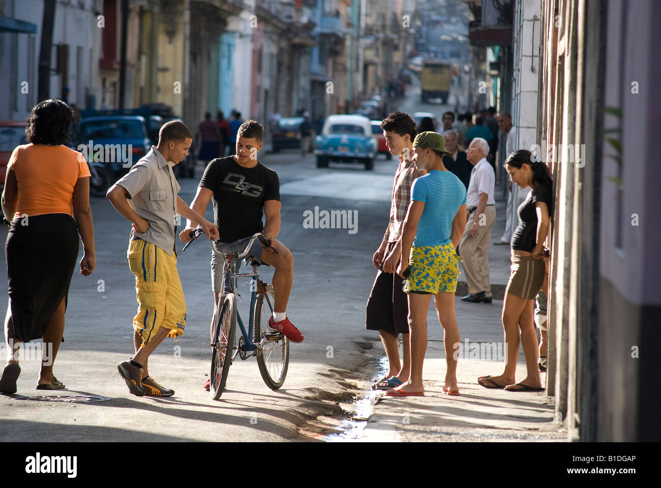 Straßenleben in La Habana Vieja, Havanna Stockfoto