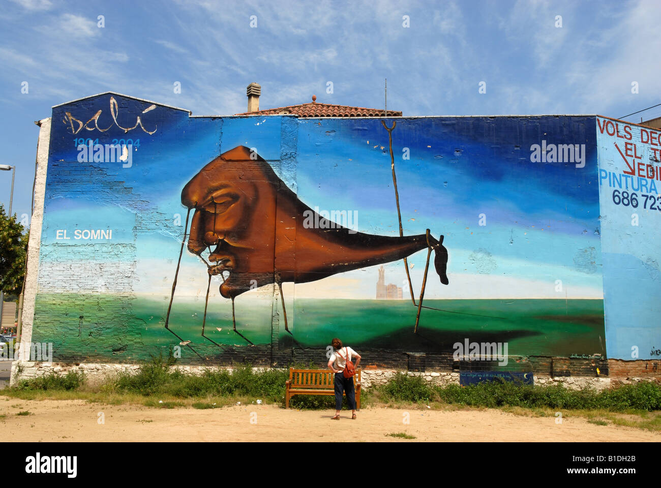 Streetart in Girona Spanien, Dali-Ausstellung zu fördern Stockfoto