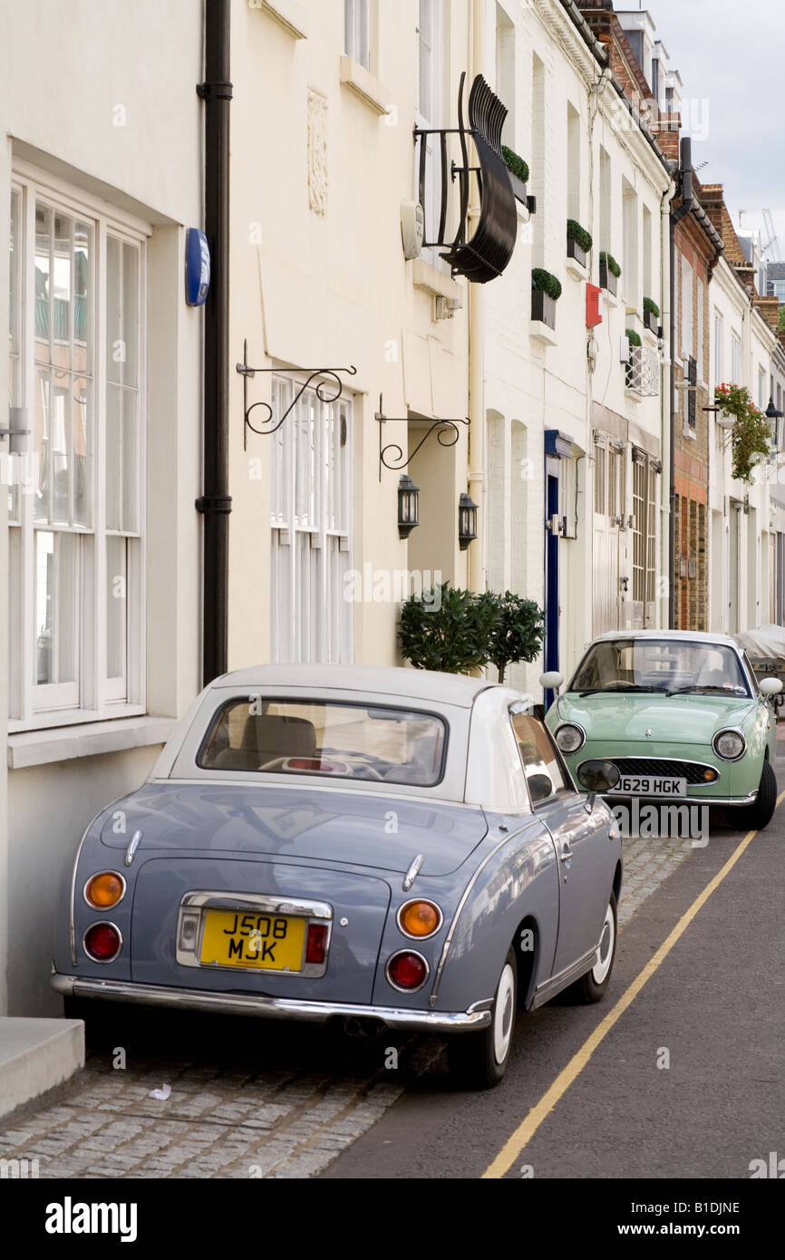 Nissan Figaros auf Pavillon Road Belgravia London geparkt Stockfoto