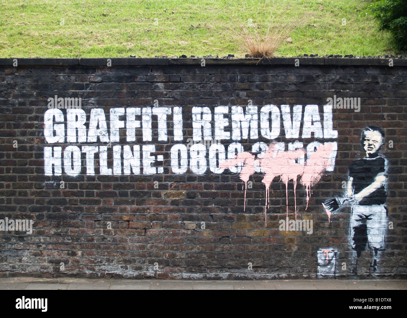 Umstrittenes Graffiti Von Banksy In London Wurde Entfernt - jlz65o5