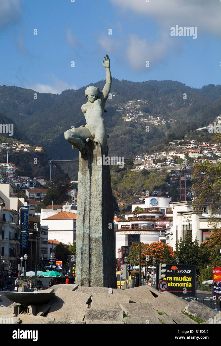 dh FUNCHAL MADEIRA-Statue im Zentrum von Funchal Stockfoto