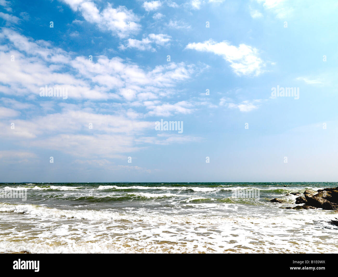 Marine oder Landschaft Blick auf den Ozean und Meer gegen den Himmel ohne Menschen Stockfoto