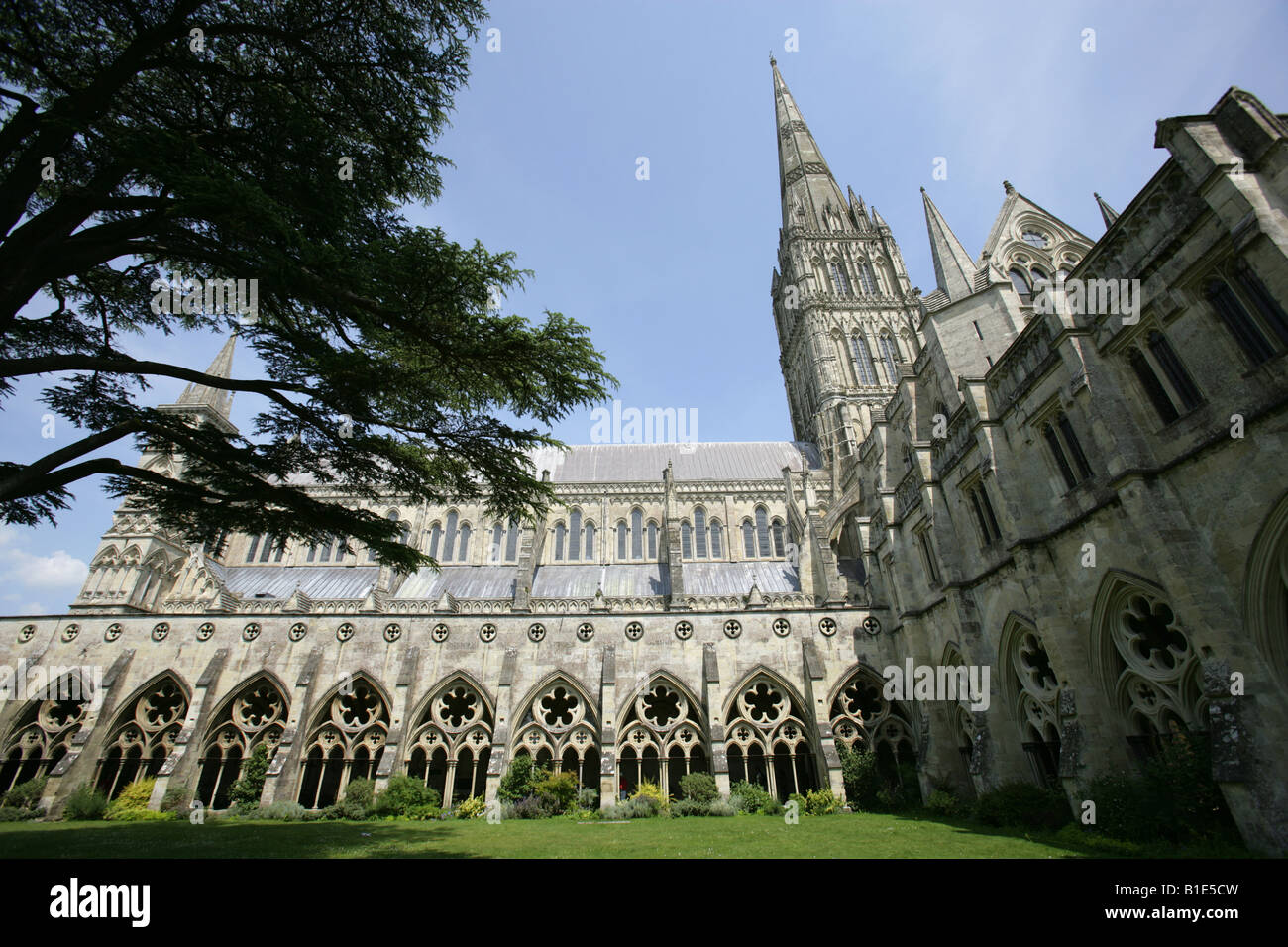 Stadt von Salisbury, England. Die Kathedrale der Heiligen Jungfrau Maria in Salisbury. Stockfoto
