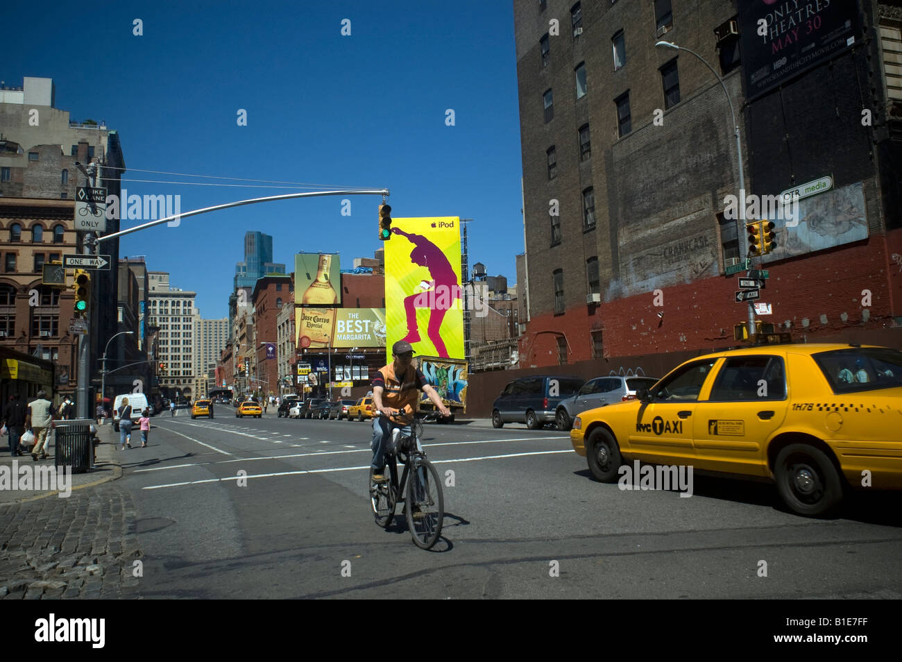 Werbung für die beliebten Apple iPod im Stadtteil NYC NoHo Stockfoto