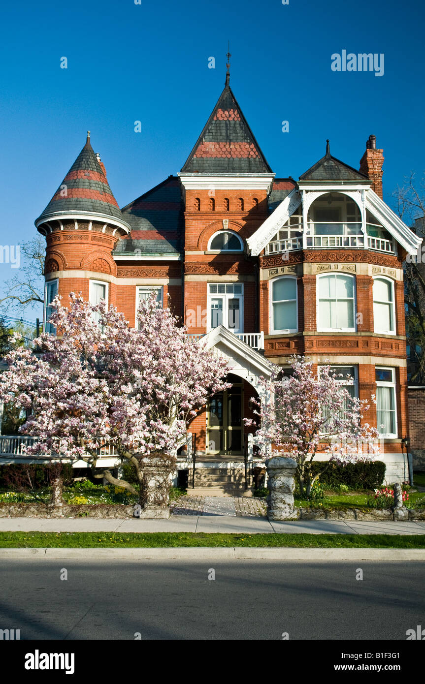 Eine historische rote Backsteinhaus in der Innenstadt von Kingston, Ontario, Kanada. Stockfoto