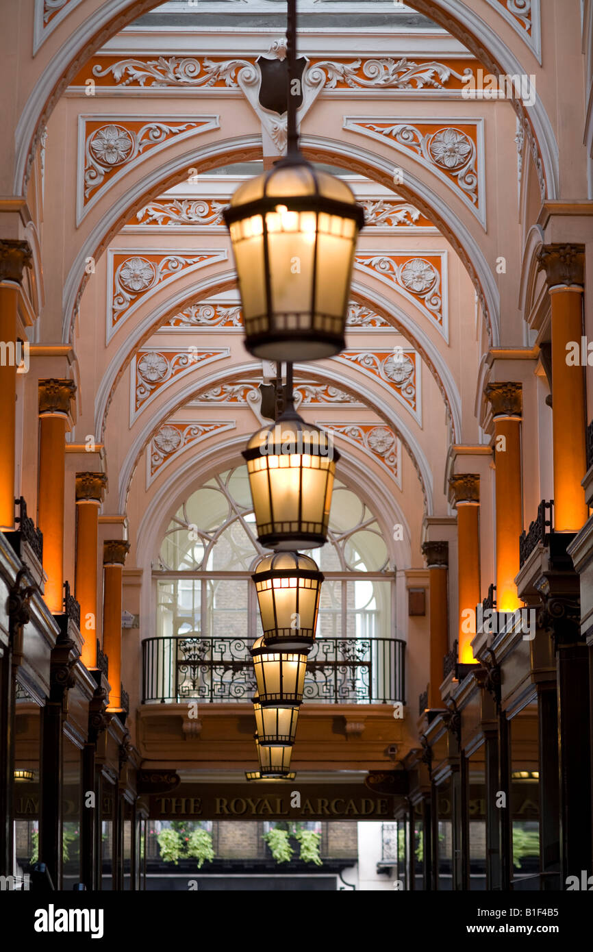 Die Royal Arcade London England UK, einem viktorianischen Arcade Old Bond Street Stockfoto