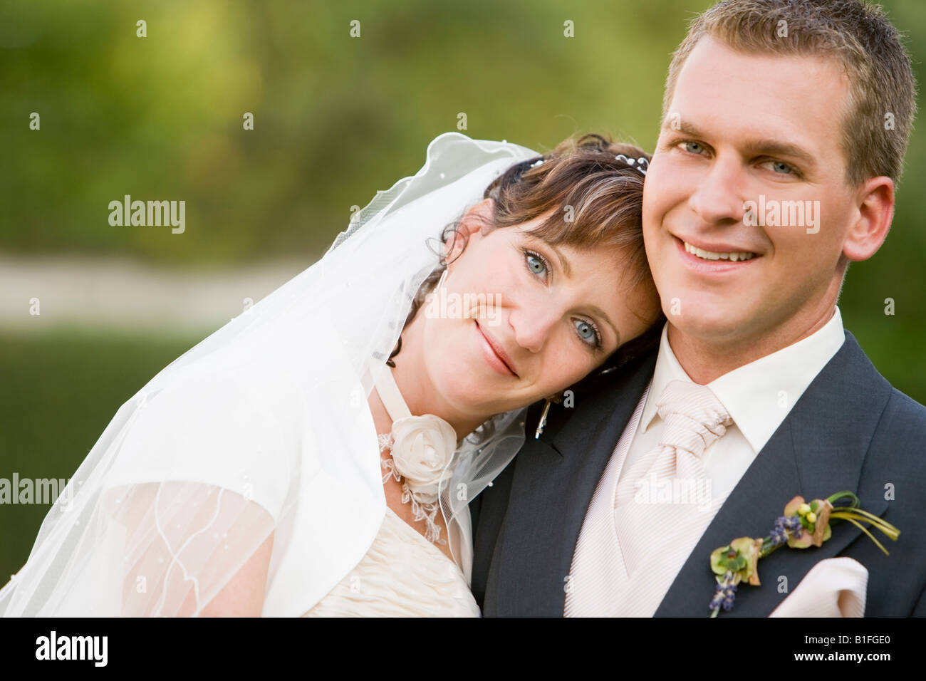 Braut und Bräutigam bei der Eheschließung Stockfoto