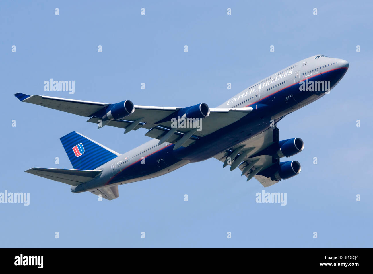 Boeing 747 von United Airlines Klettern vom Flughafen London Heathrow betrieben. Stockfoto