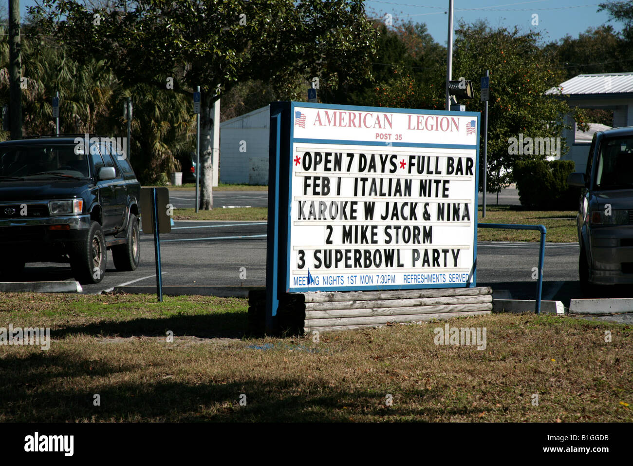 American Legion Aktivitäten Ankündigung auf einem Straßenschild Seite. Stockfoto