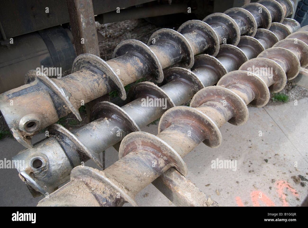 Hohlen Stiel Schnecken verwendet, um Bohrungen im Boden zu bohren. Stockfoto