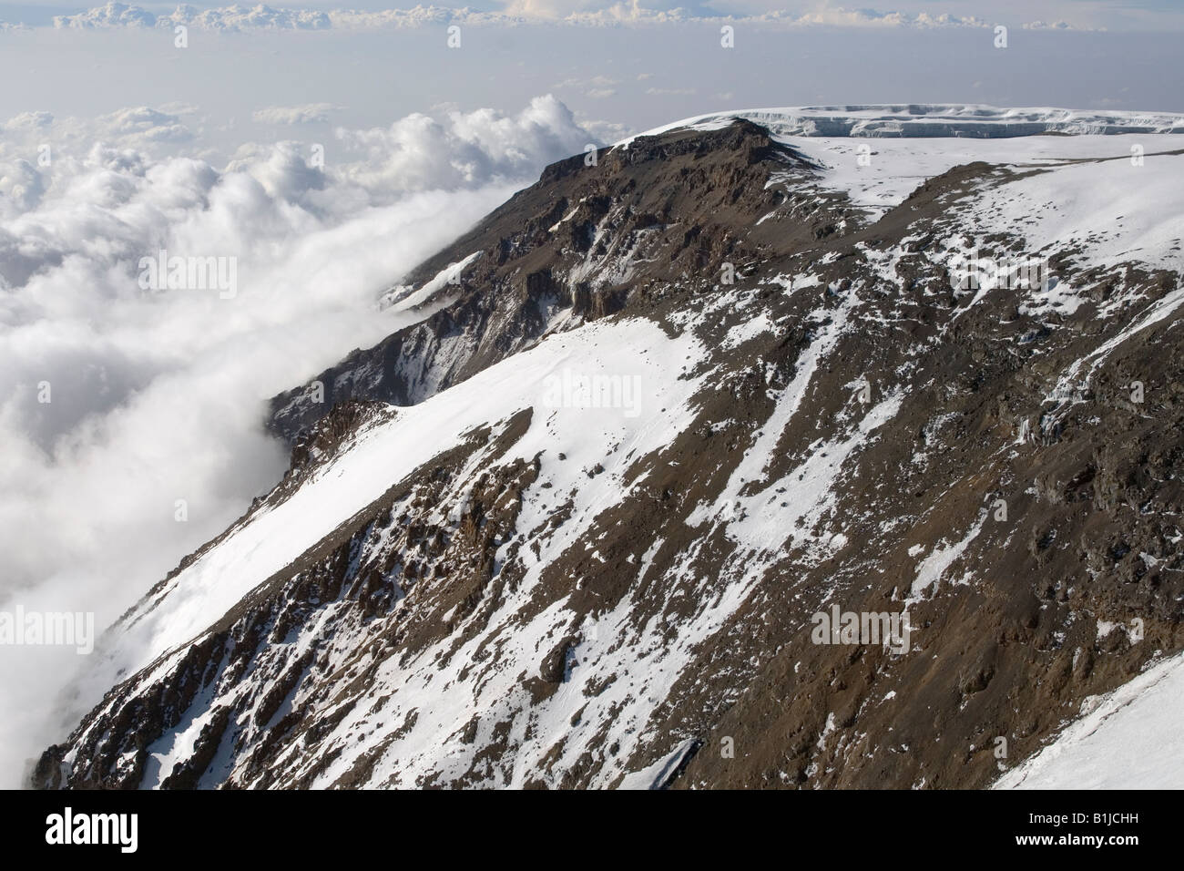 Luftaufnahme des Kilimanjaro 19335ft / 5895m - Diamant-Gletscher (niedrige links), Western Breach und nördlichen Eisfeld (oben rechts) Stockfoto