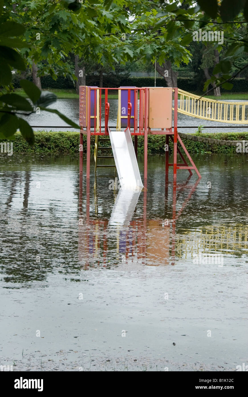 Hochwasser leeren der Kinderspielplatz Abingdon Road Oxford 25. Juli 2007 Stockfoto