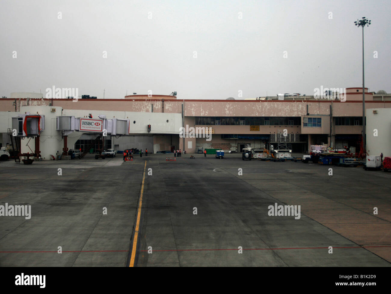 Indira Gandhi International Airport New Delhi Indien Start-und Landebahn Hangar Stockfoto