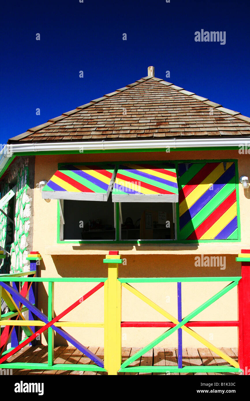 Bunte Gebäude in Cockburn Town Stockfoto