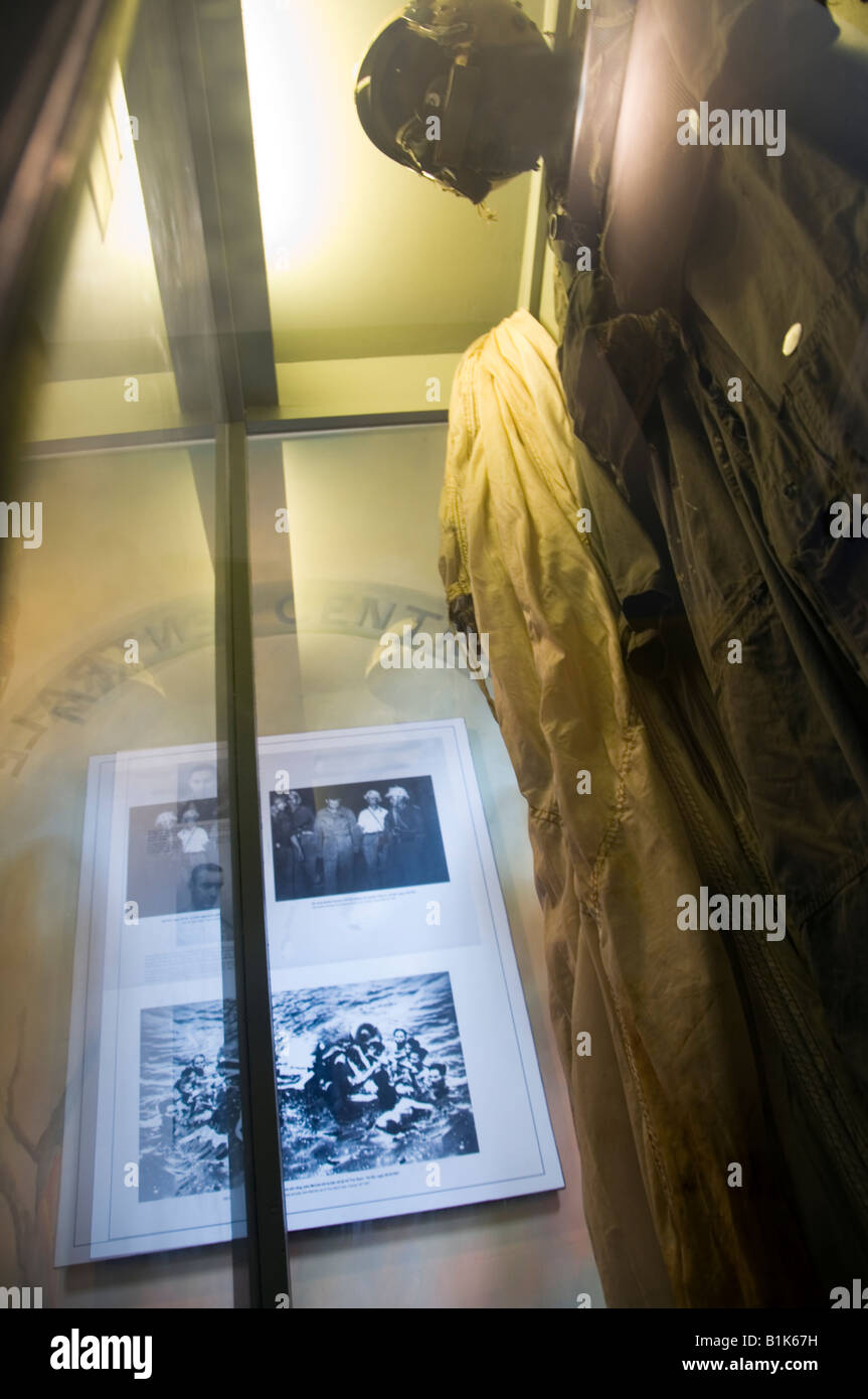 McCains Fluganzug auf Anzeige im Gefängnis Hoa Lo oder Maison Centrale, Hanoi, Vietnam Stockfoto