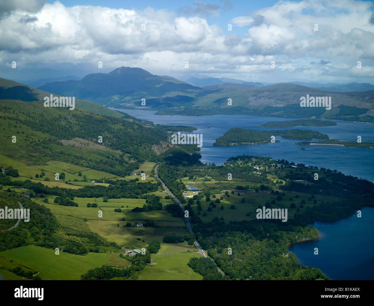 Loch Lomond & Ben Lomond aus der Luft, Highland Schottland Stockfoto